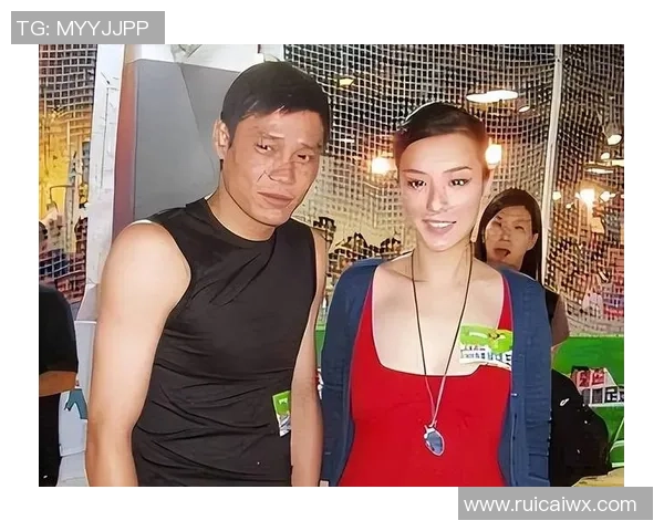 临沂足球明星的妻子美丽照片大揭秘展现她们的风采与魅力 临沂足球明星的妻子美丽照片大揭秘展现她们的风采与魅力